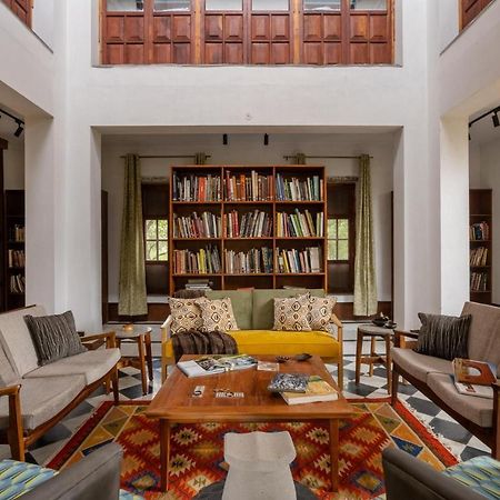 Lohonostays Library Sadhrana Bagh Γκουργκάον Εξωτερικό φωτογραφία