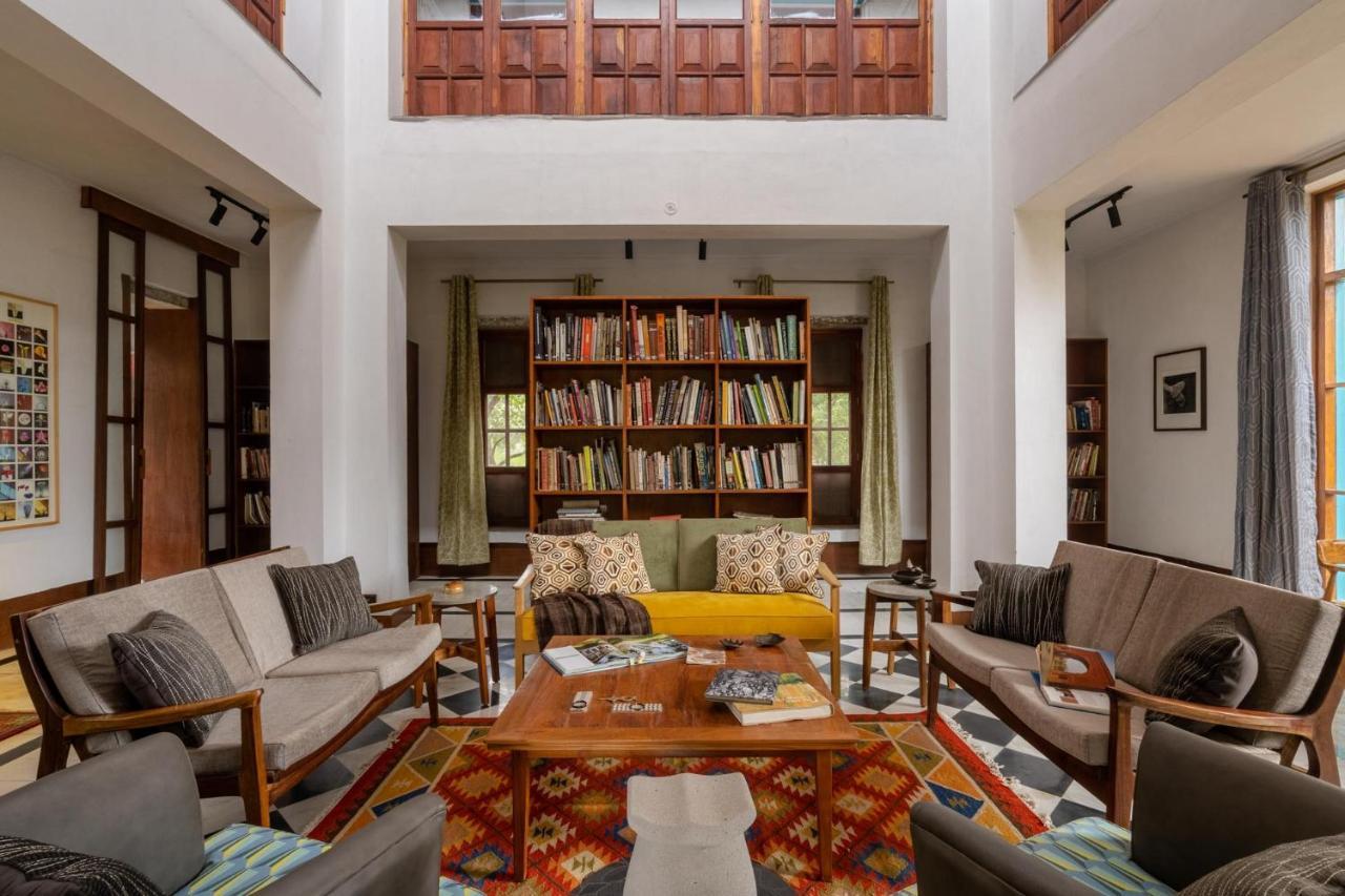 Lohonostays Library Sadhrana Bagh Γκουργκάον Εξωτερικό φωτογραφία
